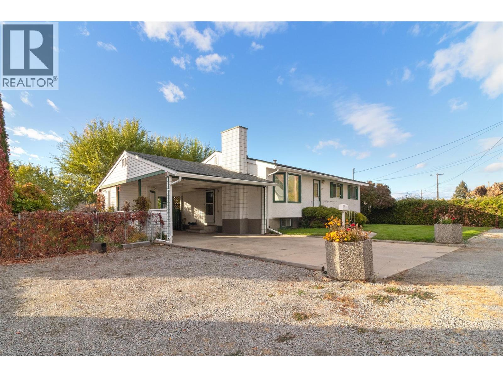  1040 Cactus Road, Kelowna