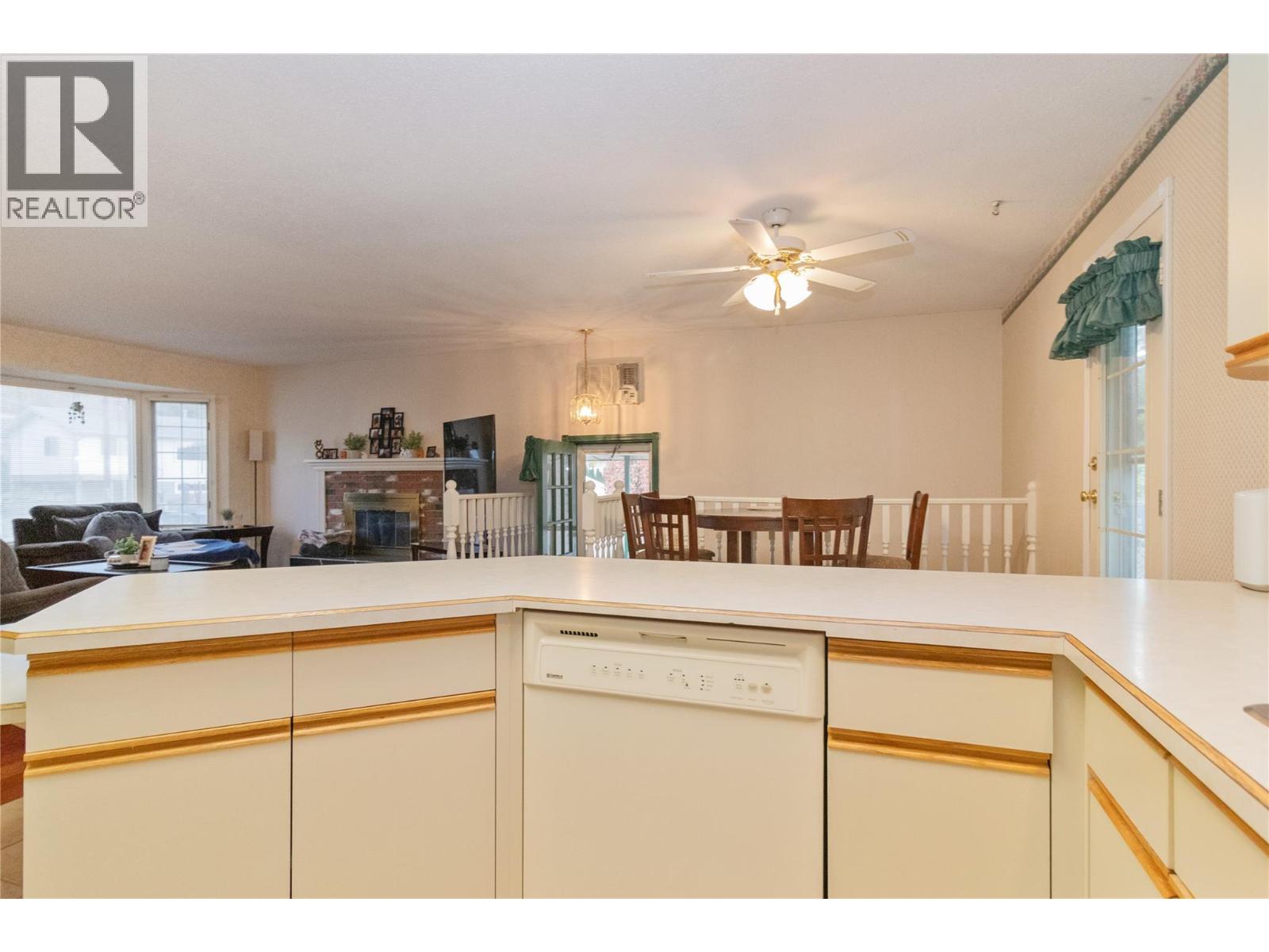  1040 Cactus Road, Kelowna