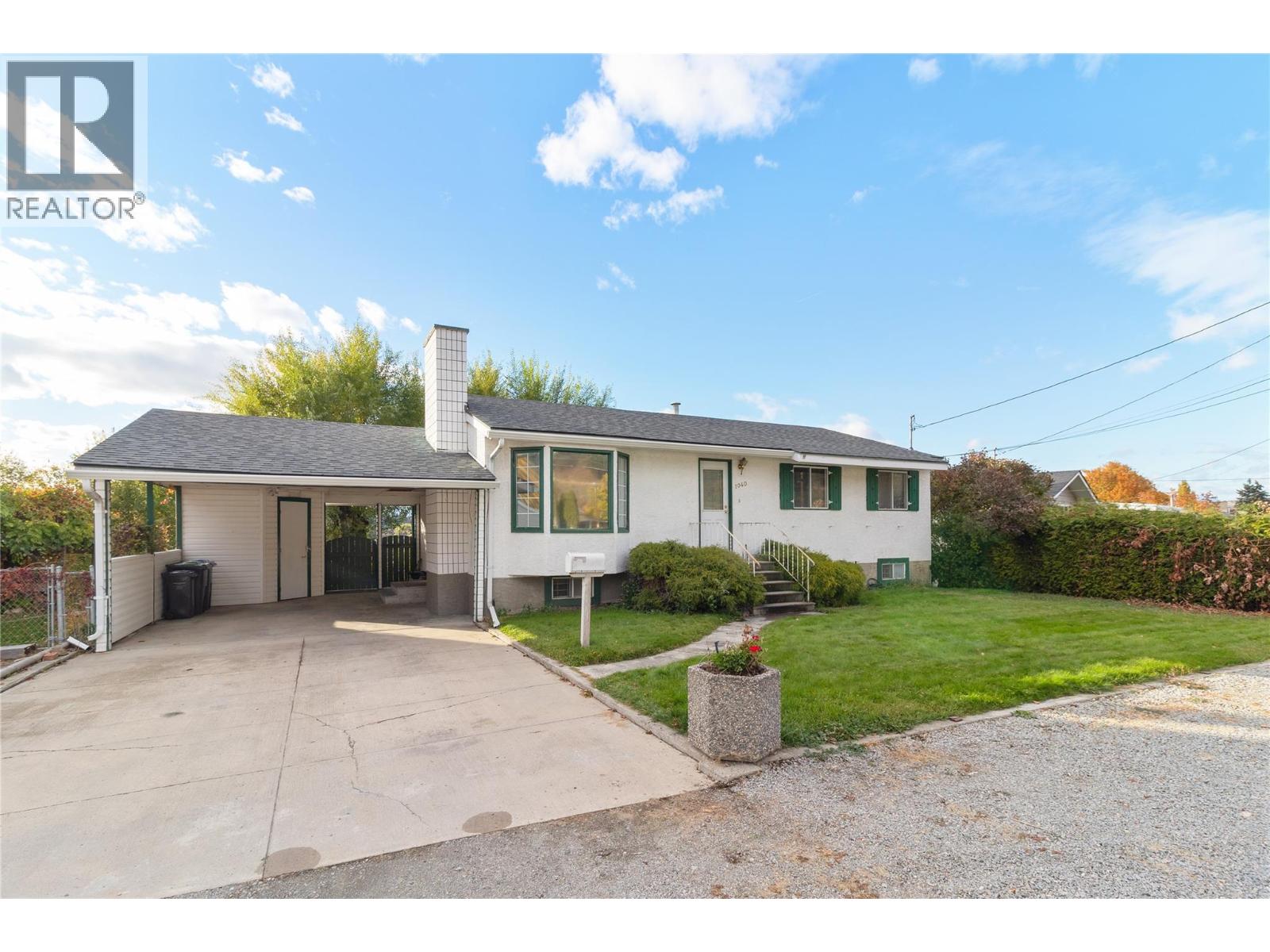  1040 Cactus Road, Kelowna