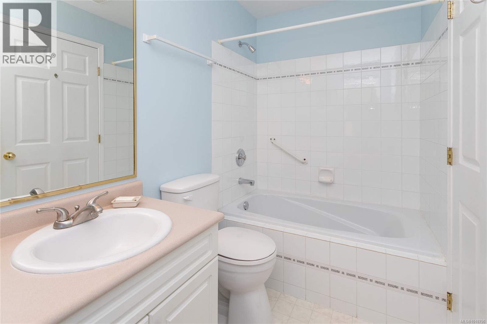 D 10124 Resthaven Drive, Sidney