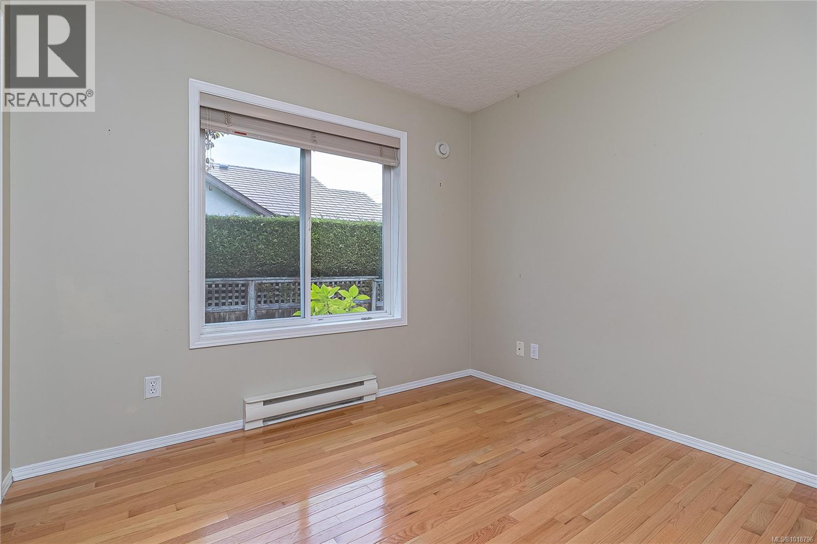 D 10124 Resthaven Drive, Sidney