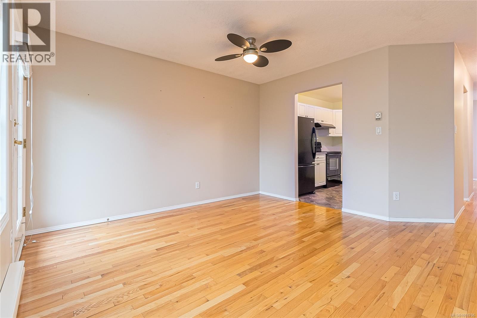 D 10124 Resthaven Drive, Sidney