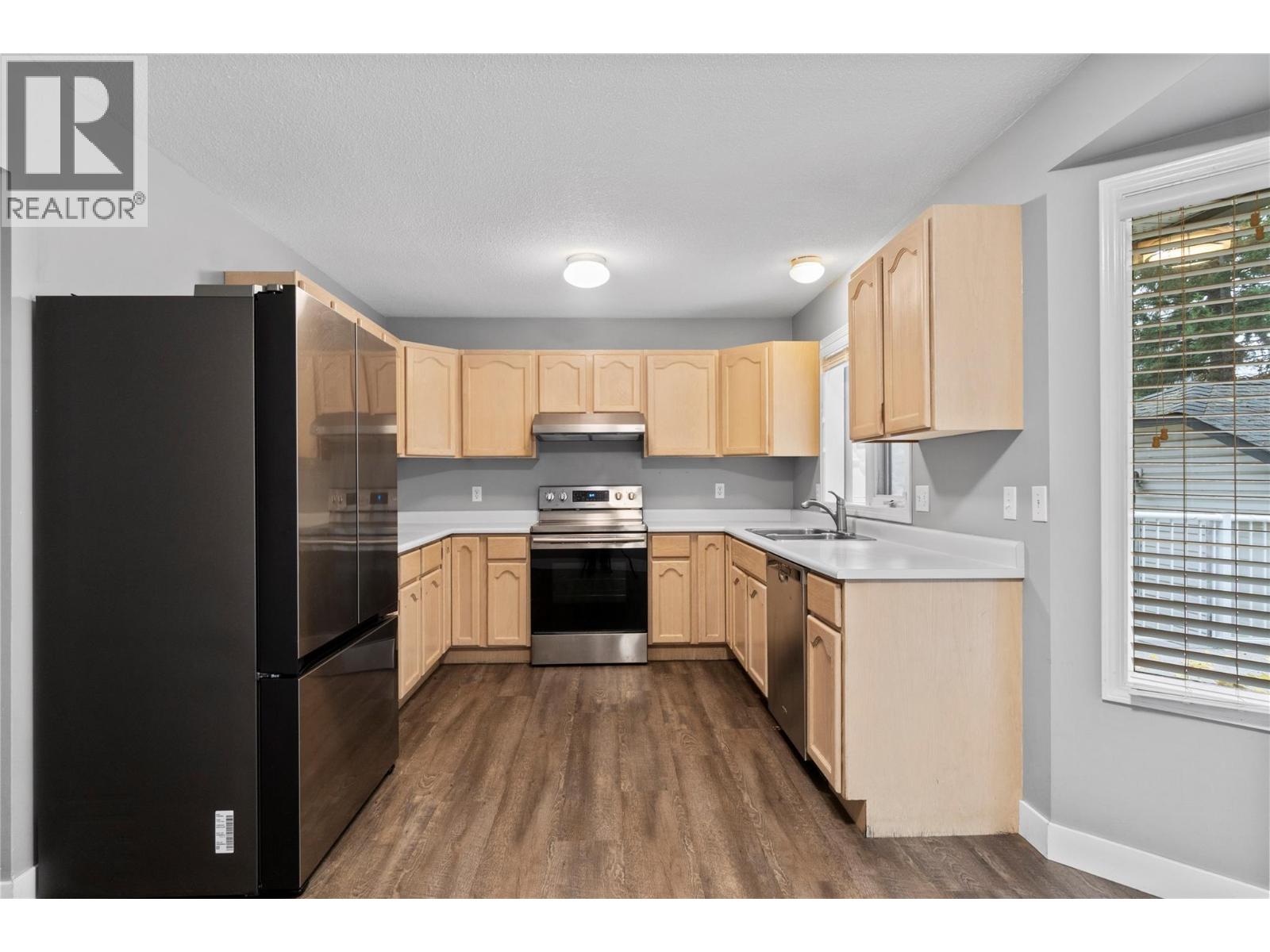  660 25 Street, Salmon Arm