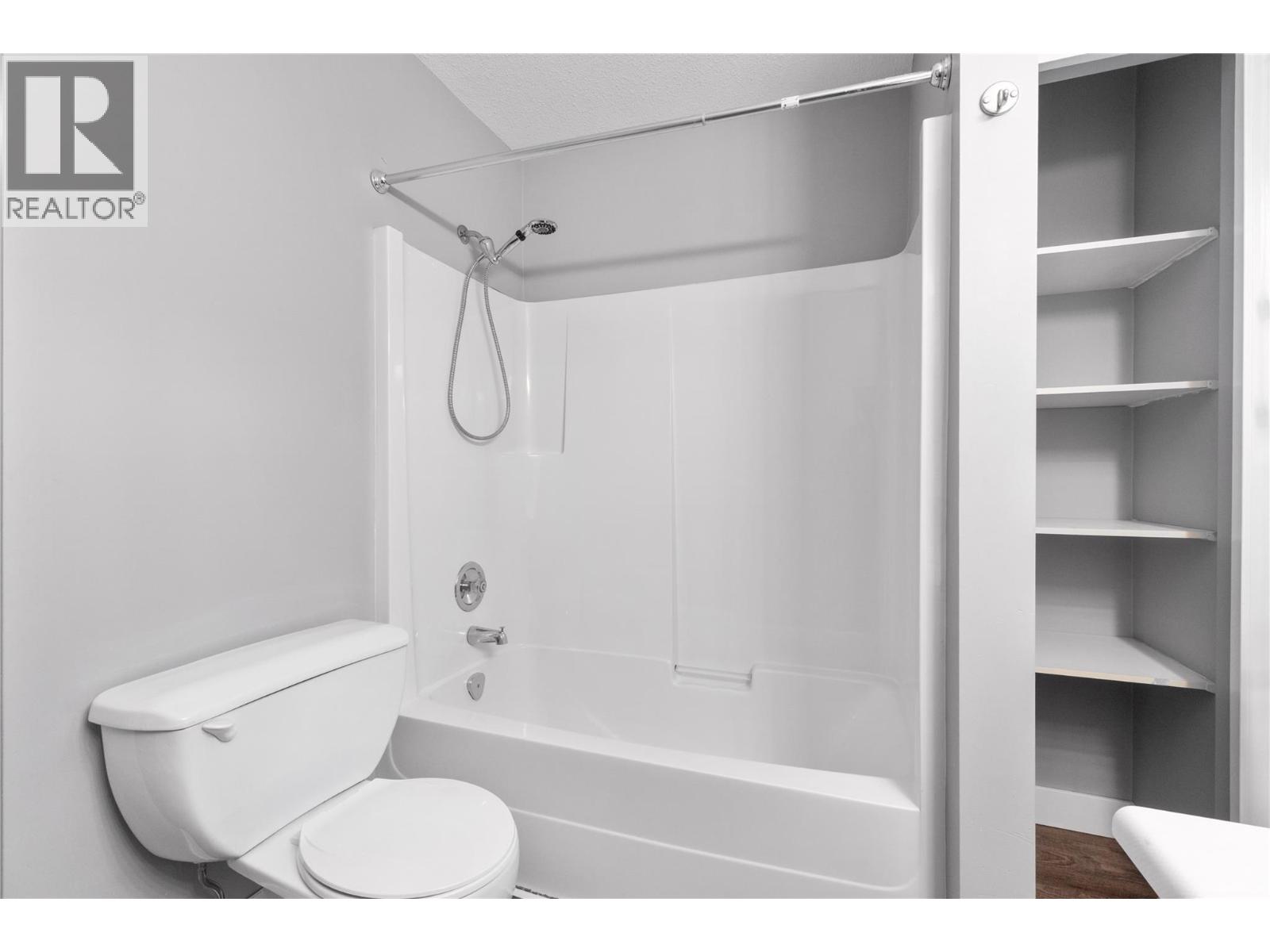  660 25 Street, Salmon Arm