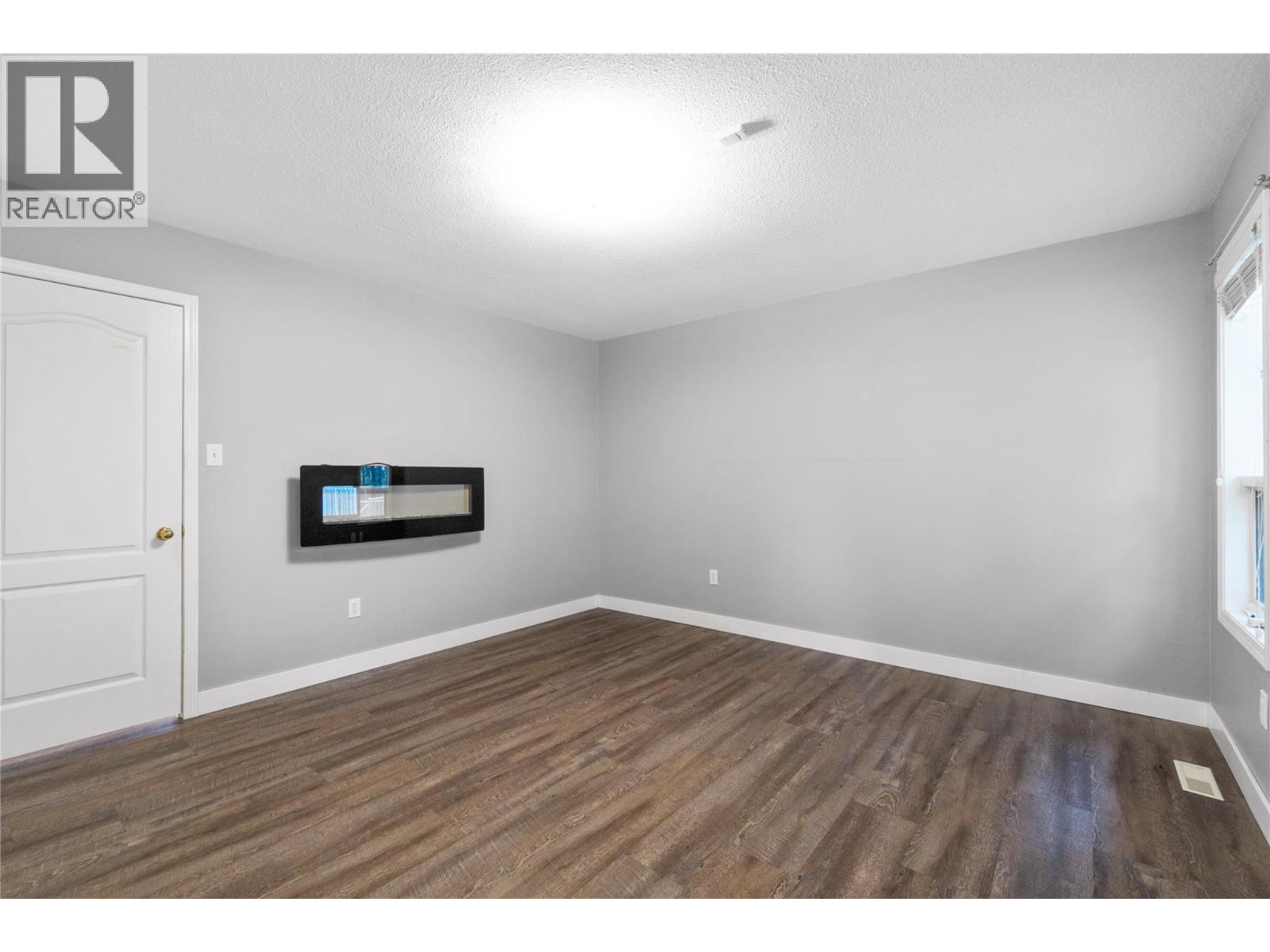  660 25 Street, Salmon Arm