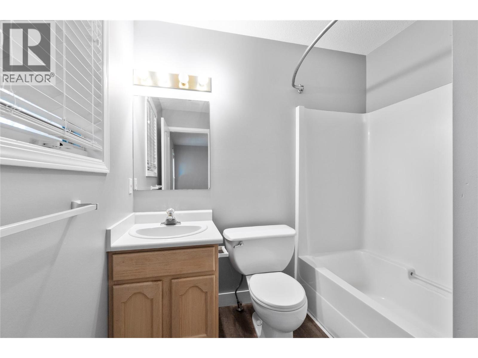  660 25 Street, Salmon Arm