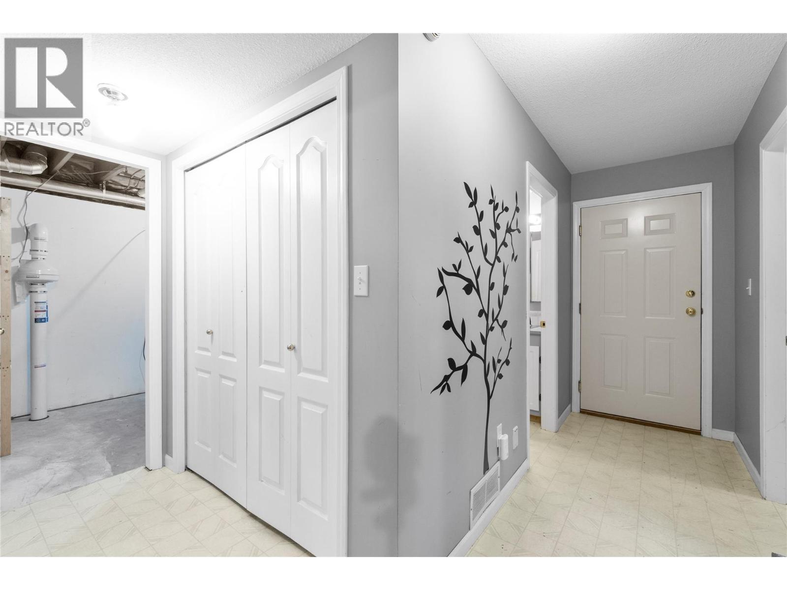  660 25 Street, Salmon Arm