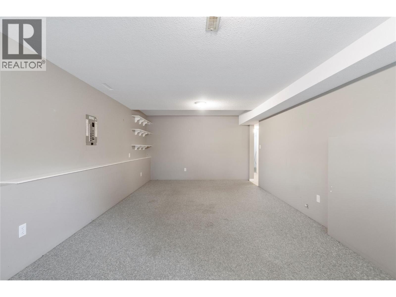  660 25 Street, Salmon Arm