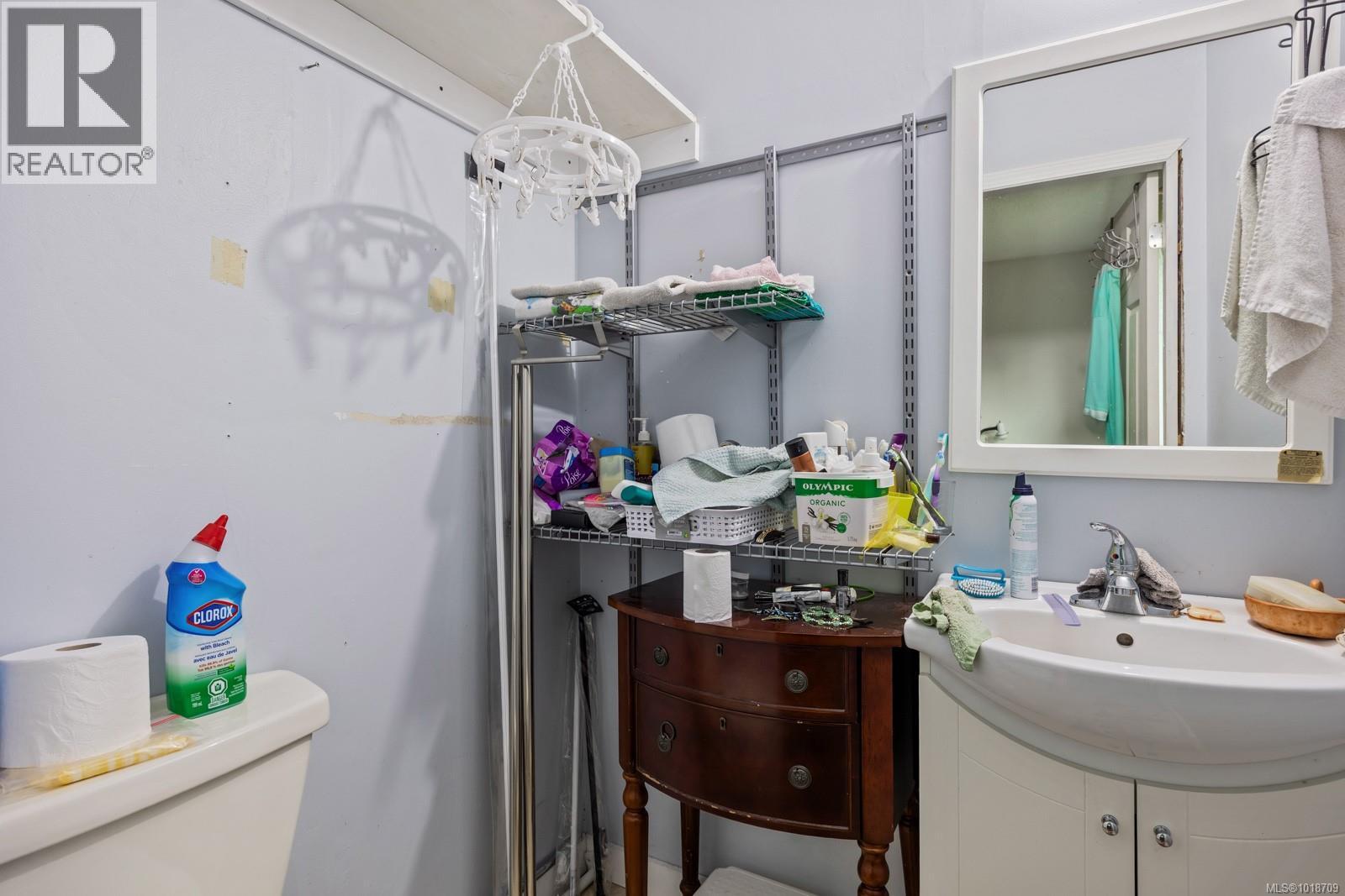 4792 Lewis Rd, Campbell River