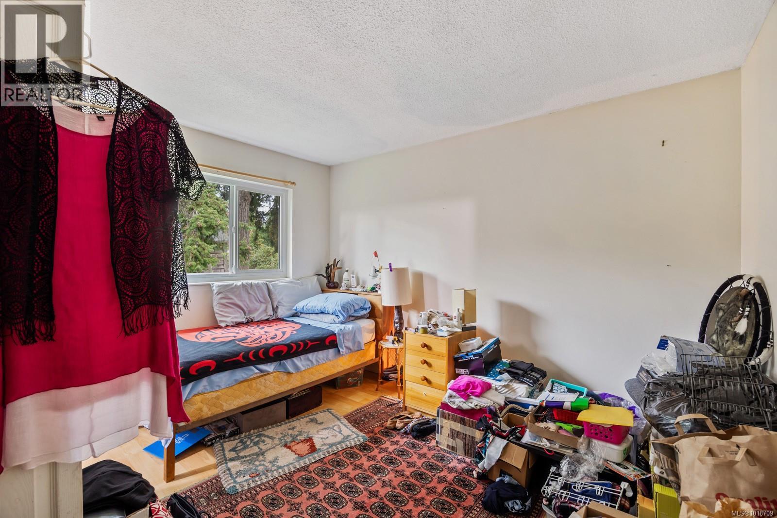 4792 Lewis Rd, Campbell River