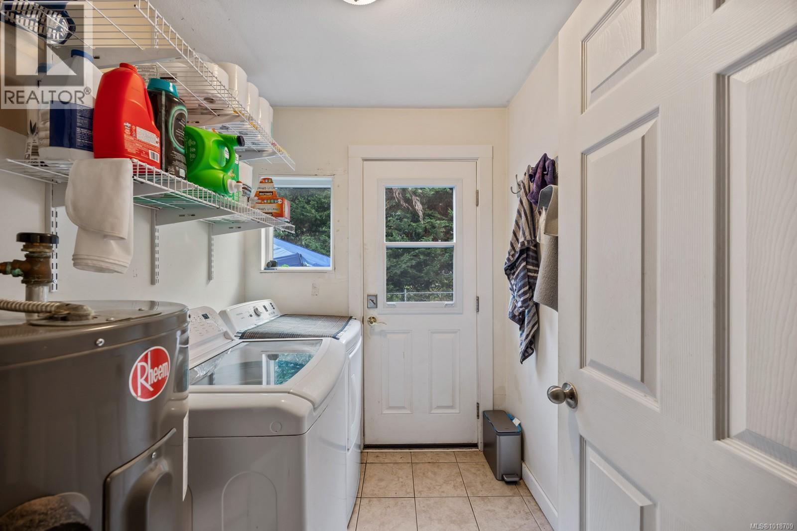 4792 Lewis Rd, Campbell River