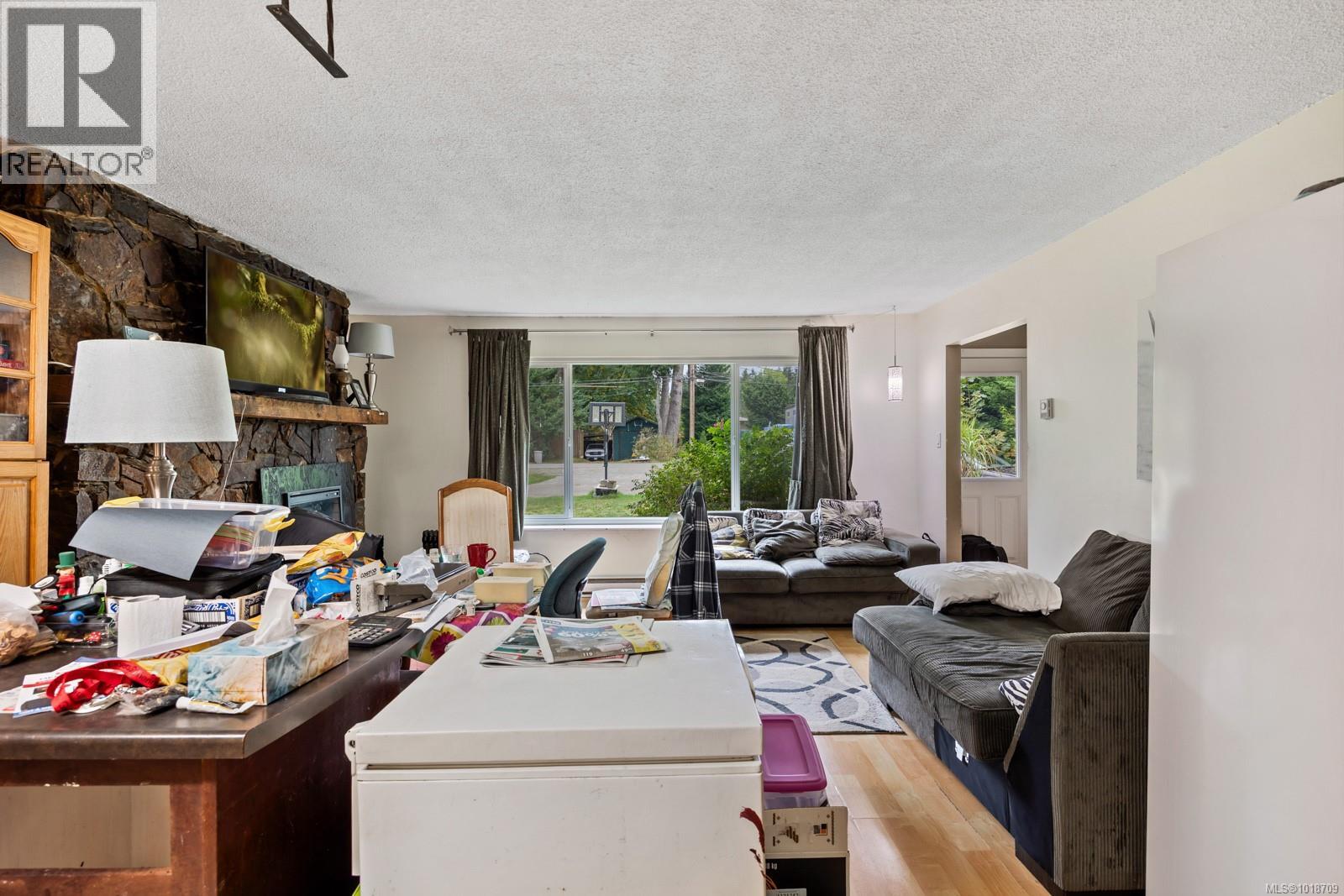 4792 Lewis Rd, Campbell River