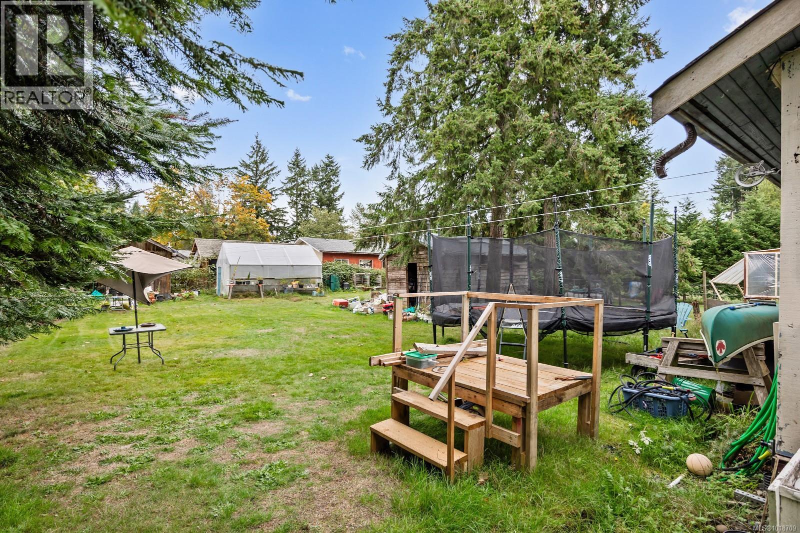 4792 Lewis Rd, Campbell River