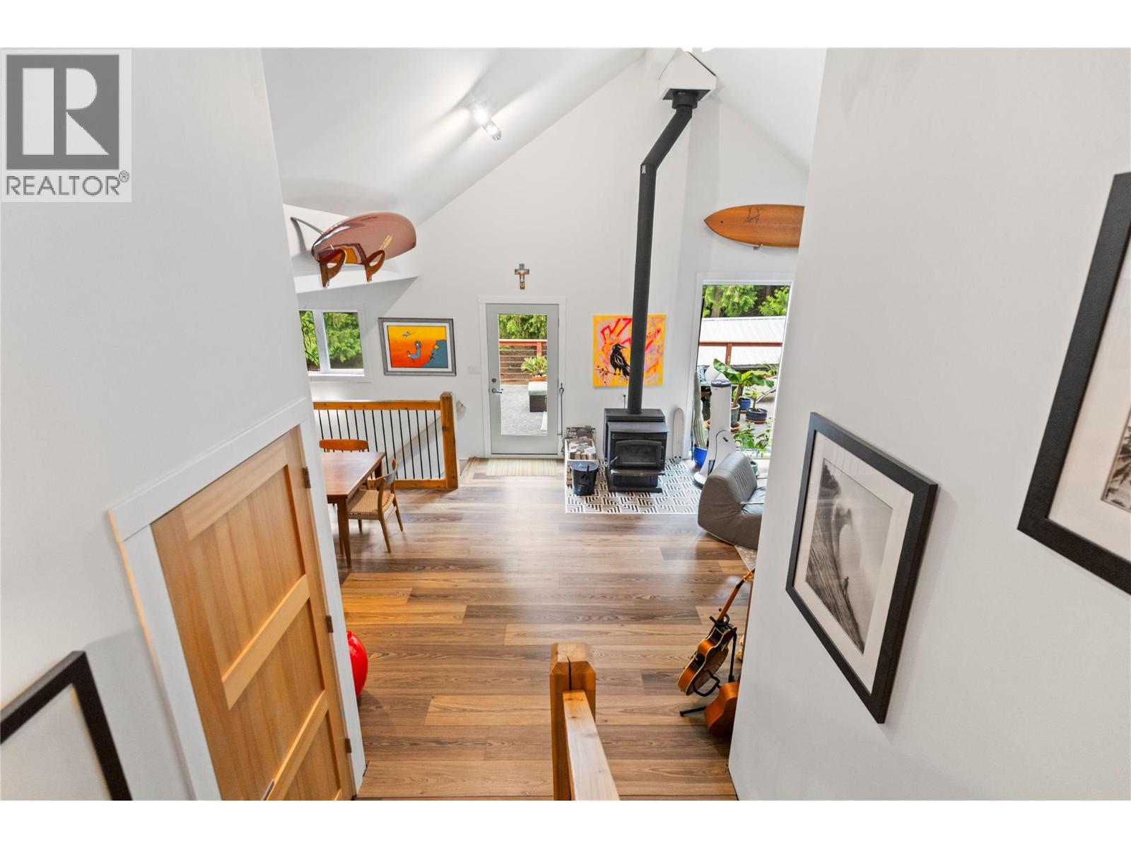  4037 Santa Road, Scotch Creek