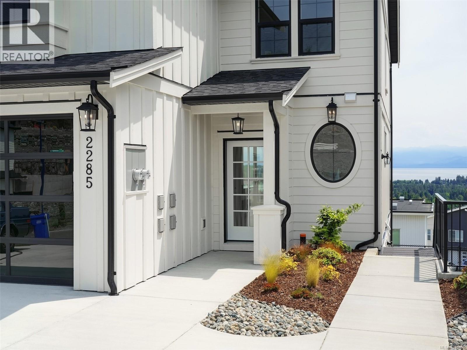 2285 Hudson Terr, Sooke