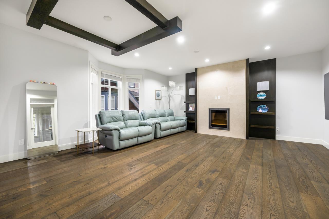 23 15977 26 AVENUE, Surrey