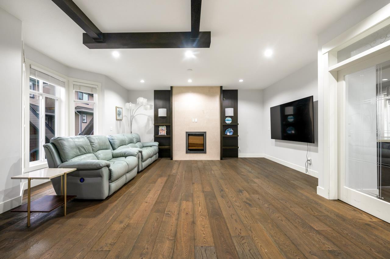 23 15977 26 AVENUE, Surrey