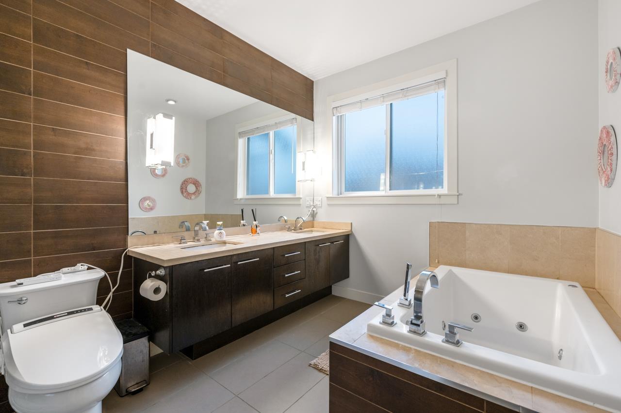 23 15977 26 AVENUE, Surrey