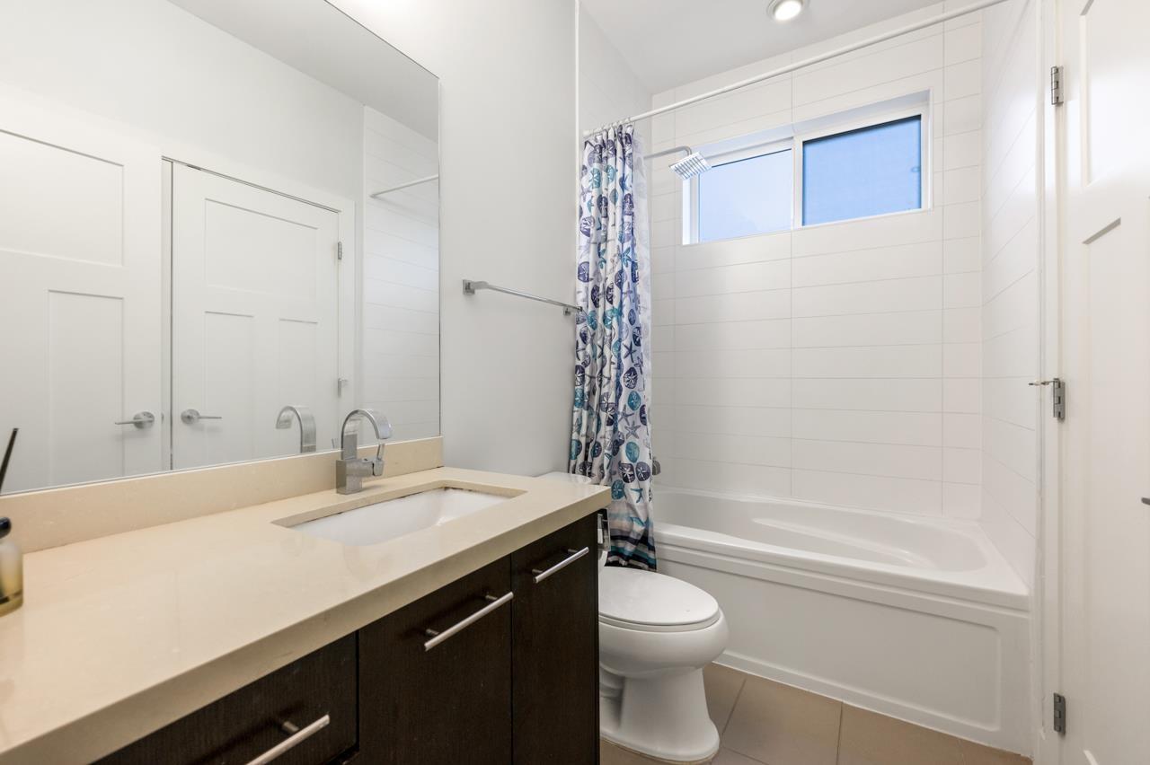 23 15977 26 AVENUE, Surrey