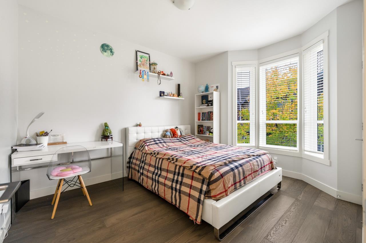 23 15977 26 AVENUE, Surrey