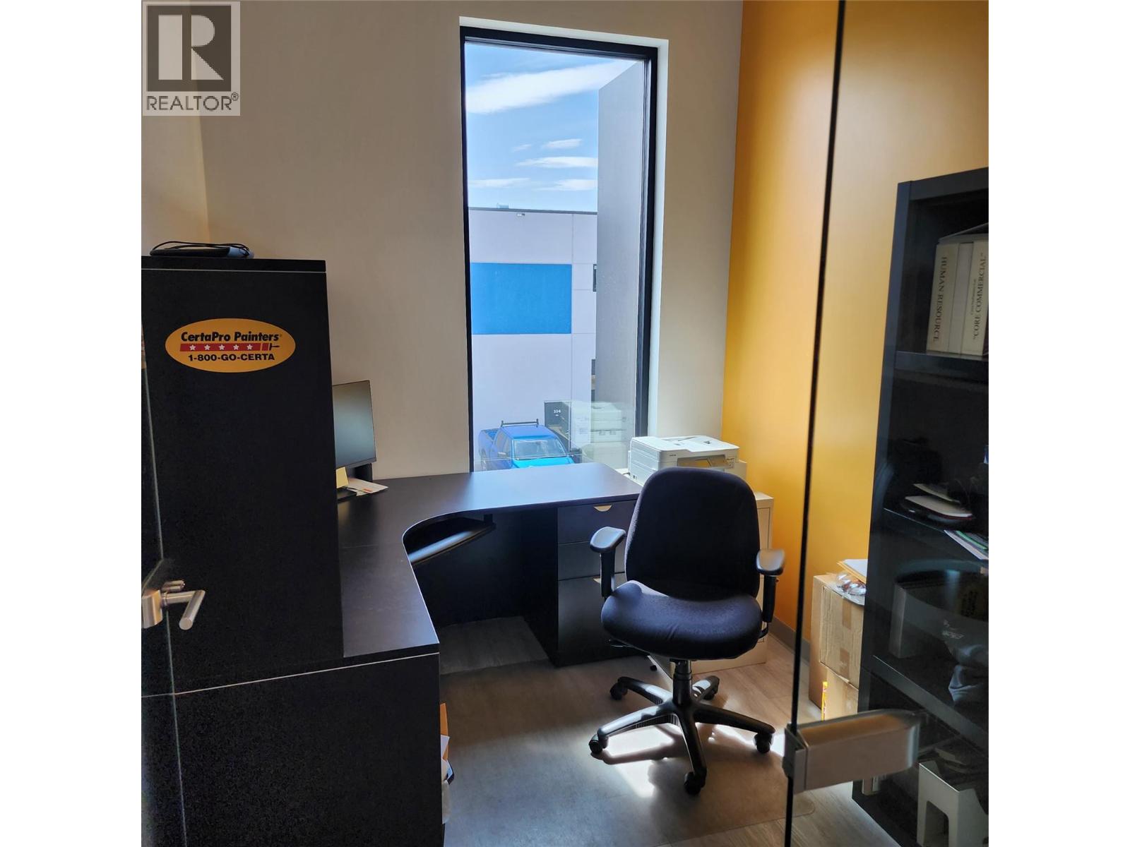 205 1625 Dilworth Drive, Kelowna