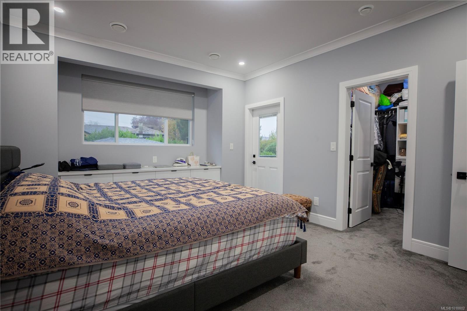  741 Snowdrop Avenue, Saanich