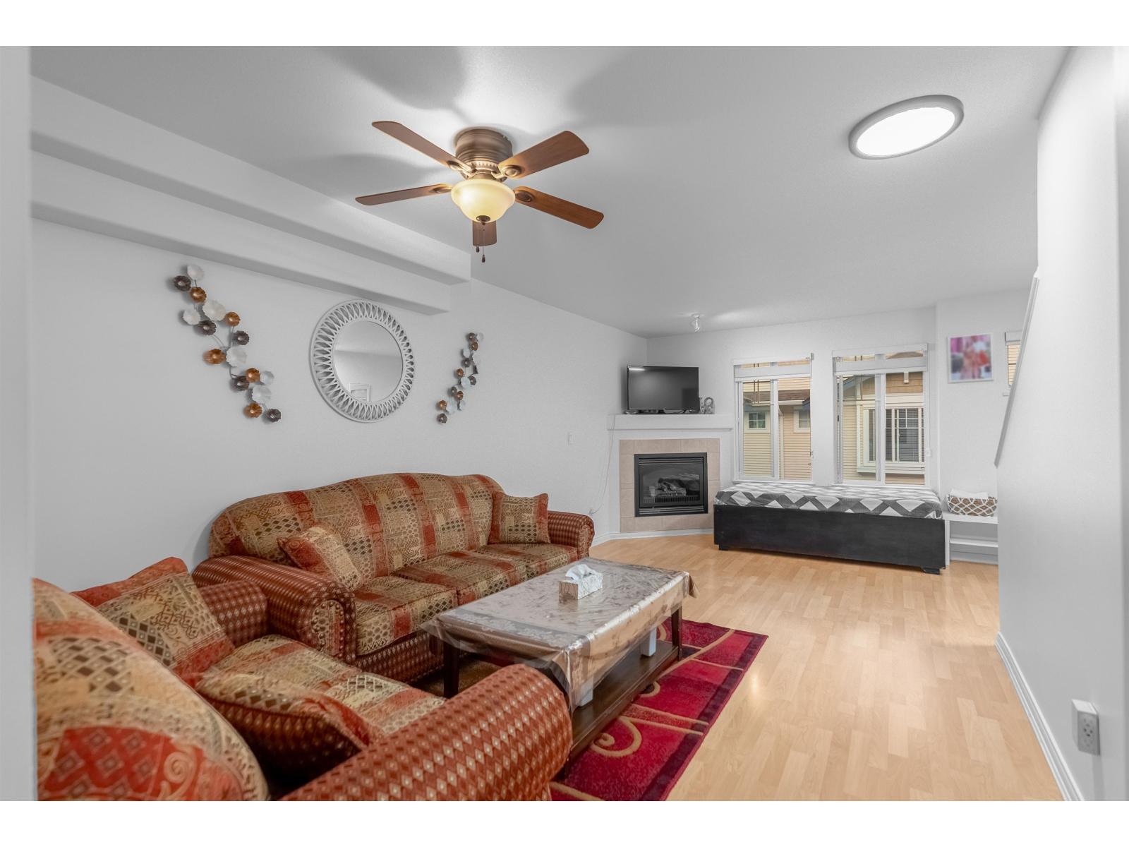 56 6533 121 Street - photo 2