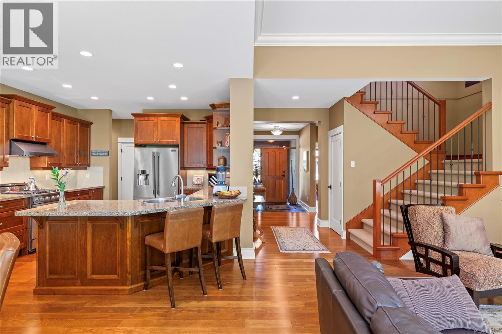 649 Eaglewood Crt, Qualicum Beach