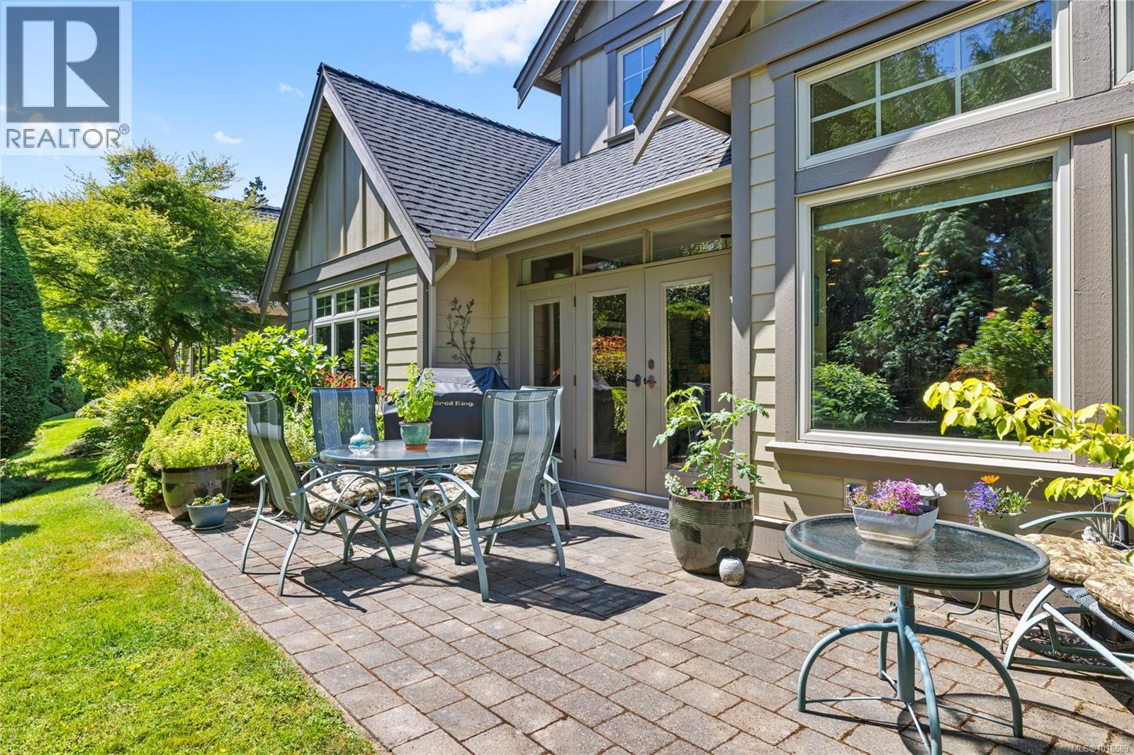 649 Eaglewood Crt, Qualicum Beach