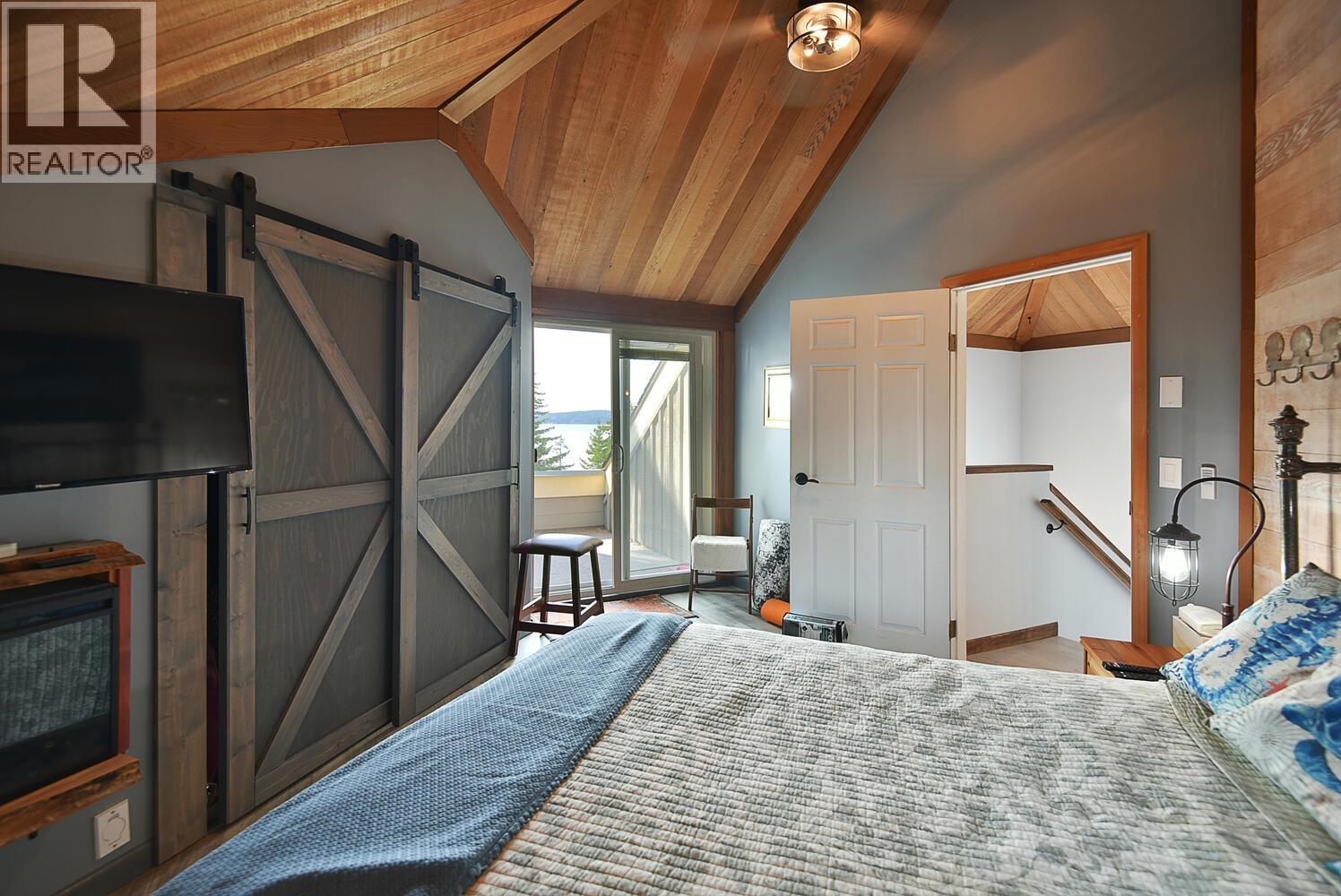 9196 TRUMAN ROAD, Halfmoon Bay