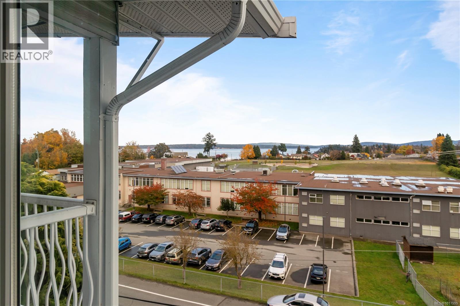 407 9942 Daniel St, Chemainus