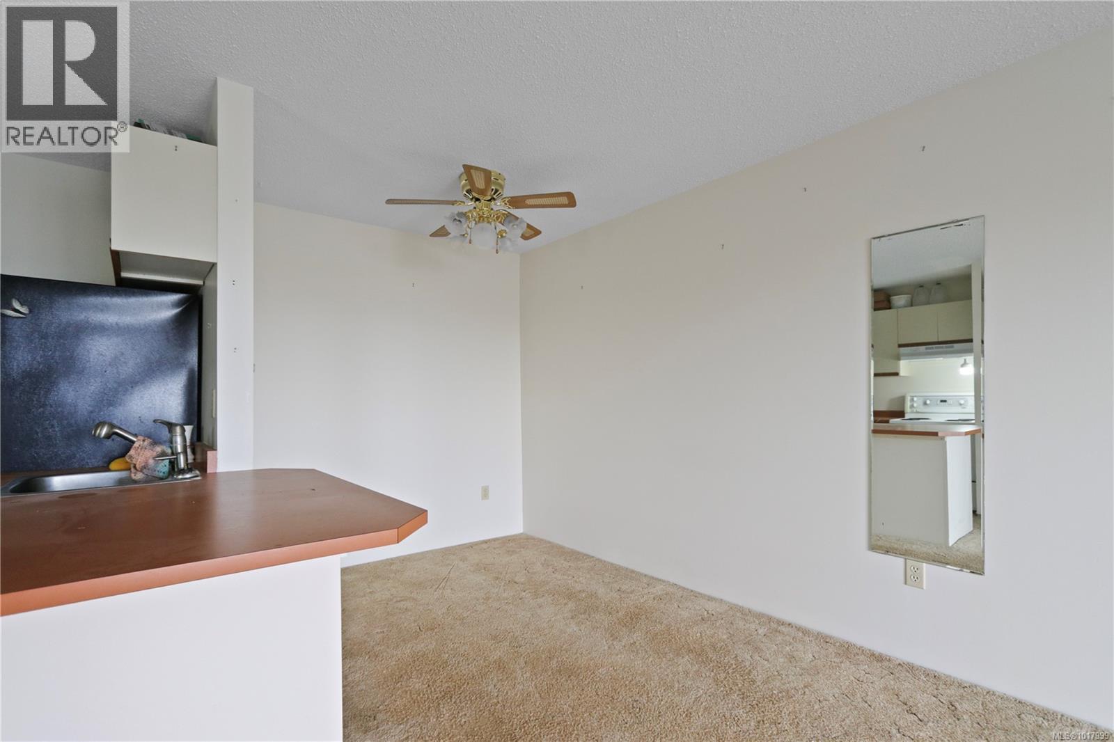 407 9942 Daniel St, Chemainus