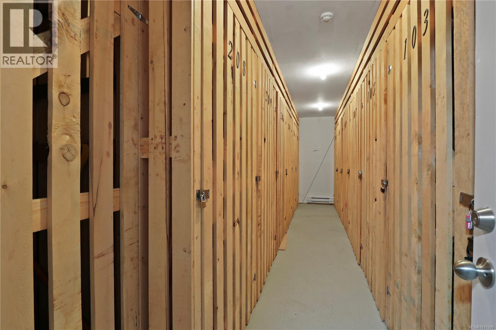 407 9942 Daniel St, Chemainus