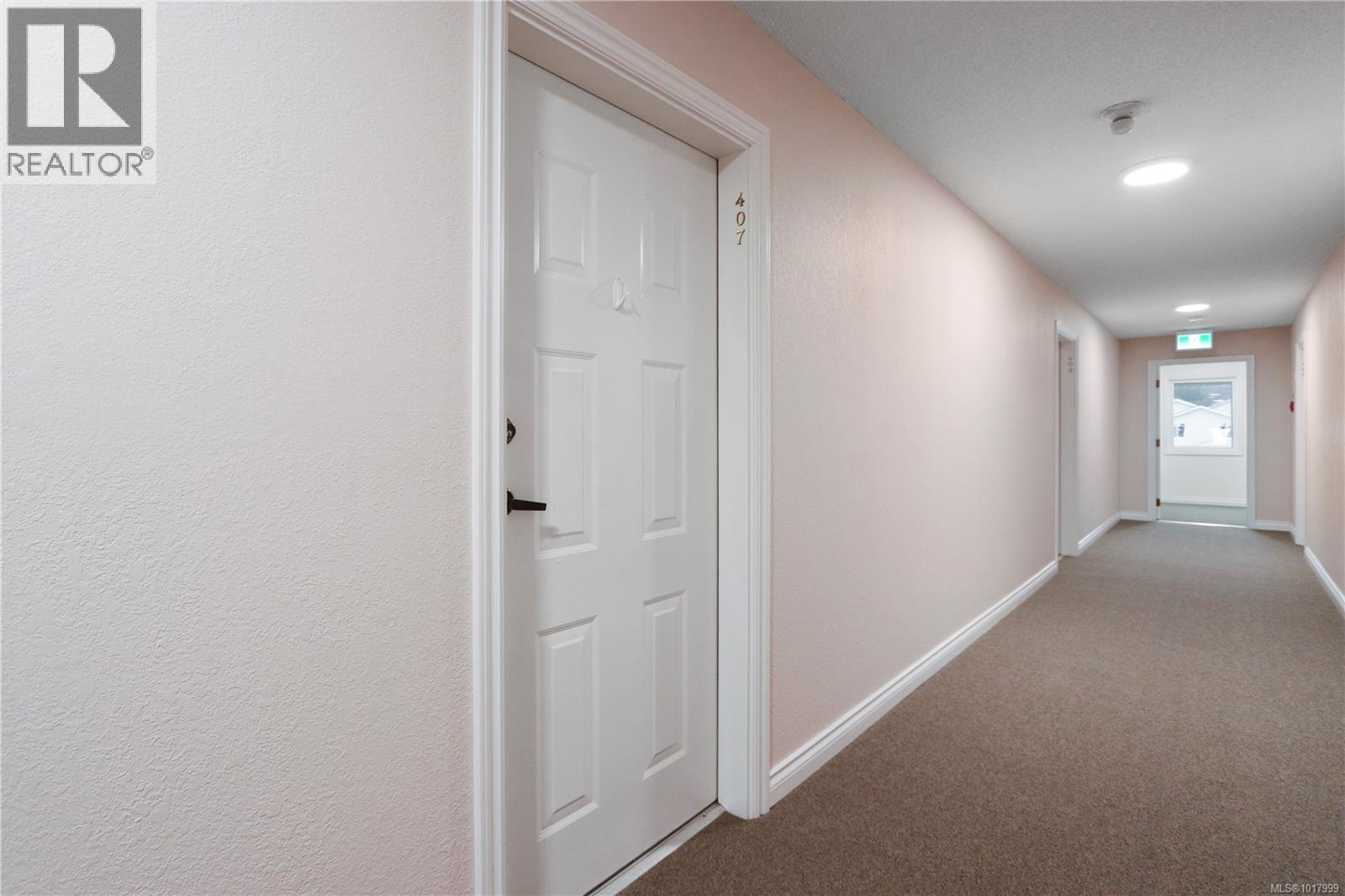 407 9942 Daniel St, Chemainus