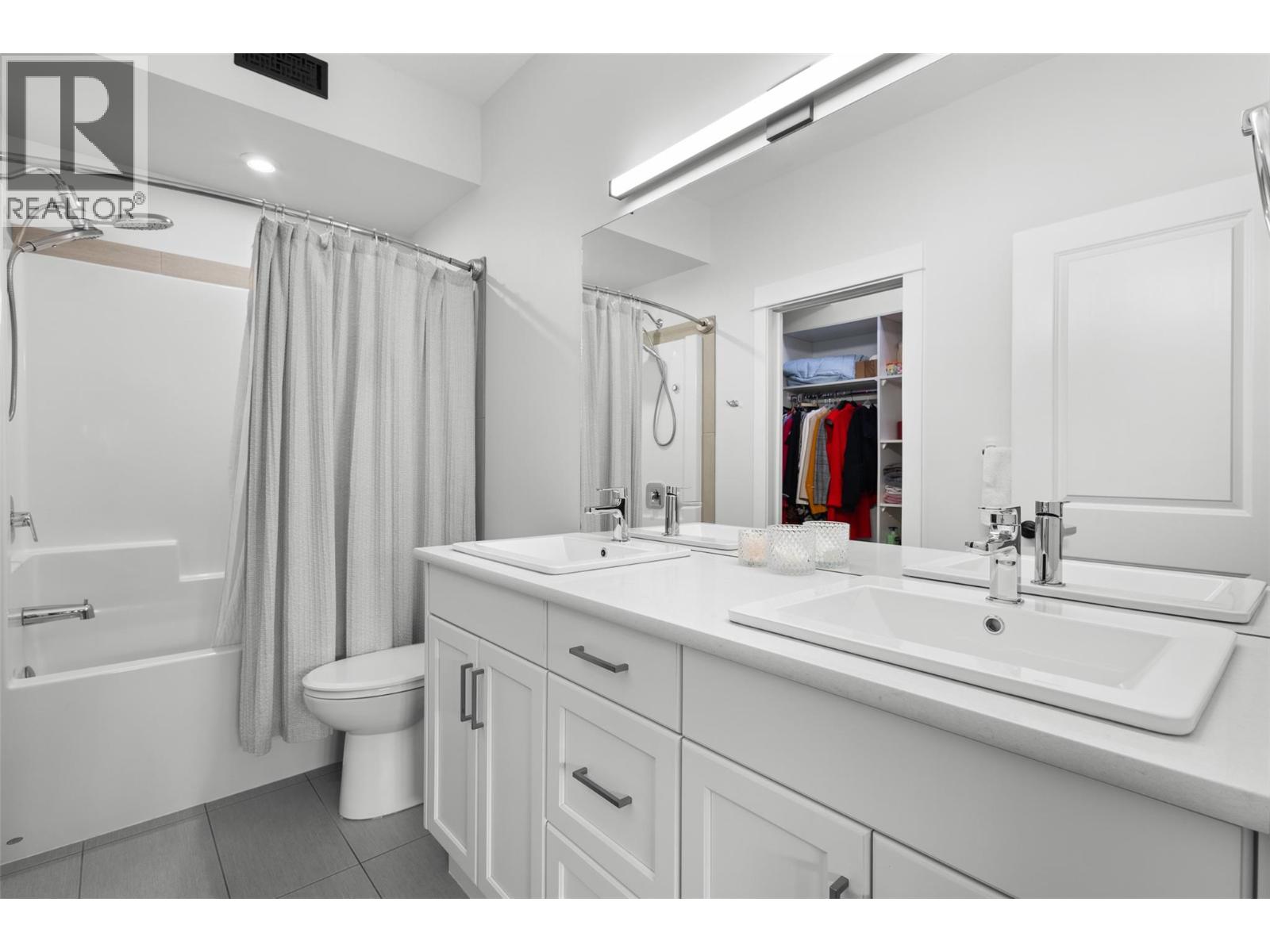 9563 Jensen Road Unit# 202, Lake Country