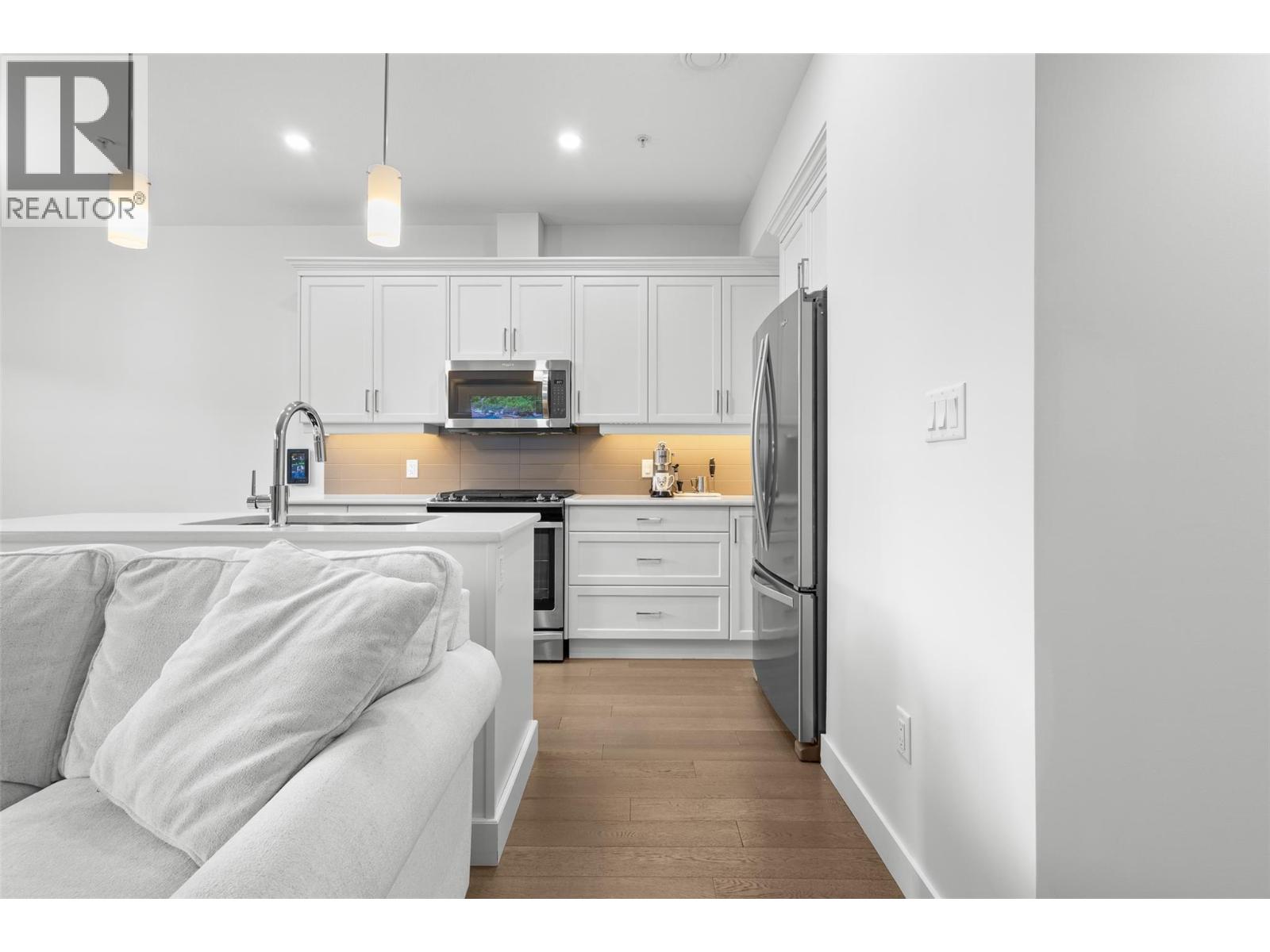 9563 Jensen Road Unit# 202, Lake Country