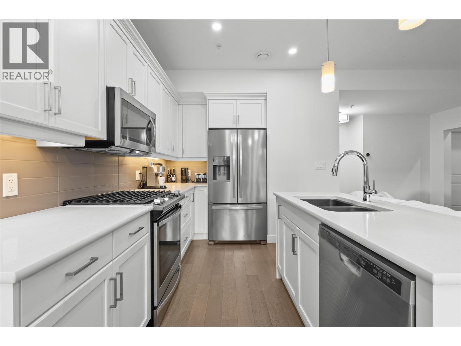 9563 Jensen Road Unit# 202, Lake Country