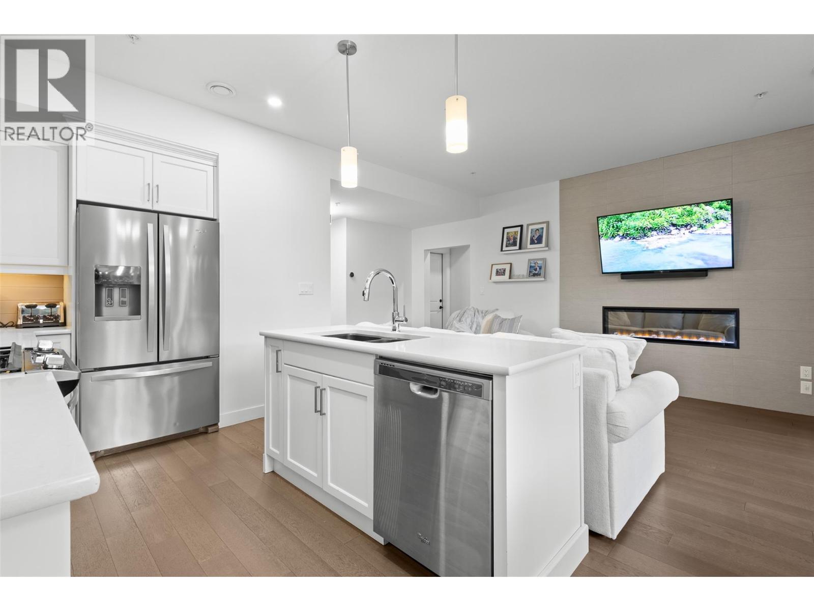 9563 Jensen Road Unit# 202, Lake Country