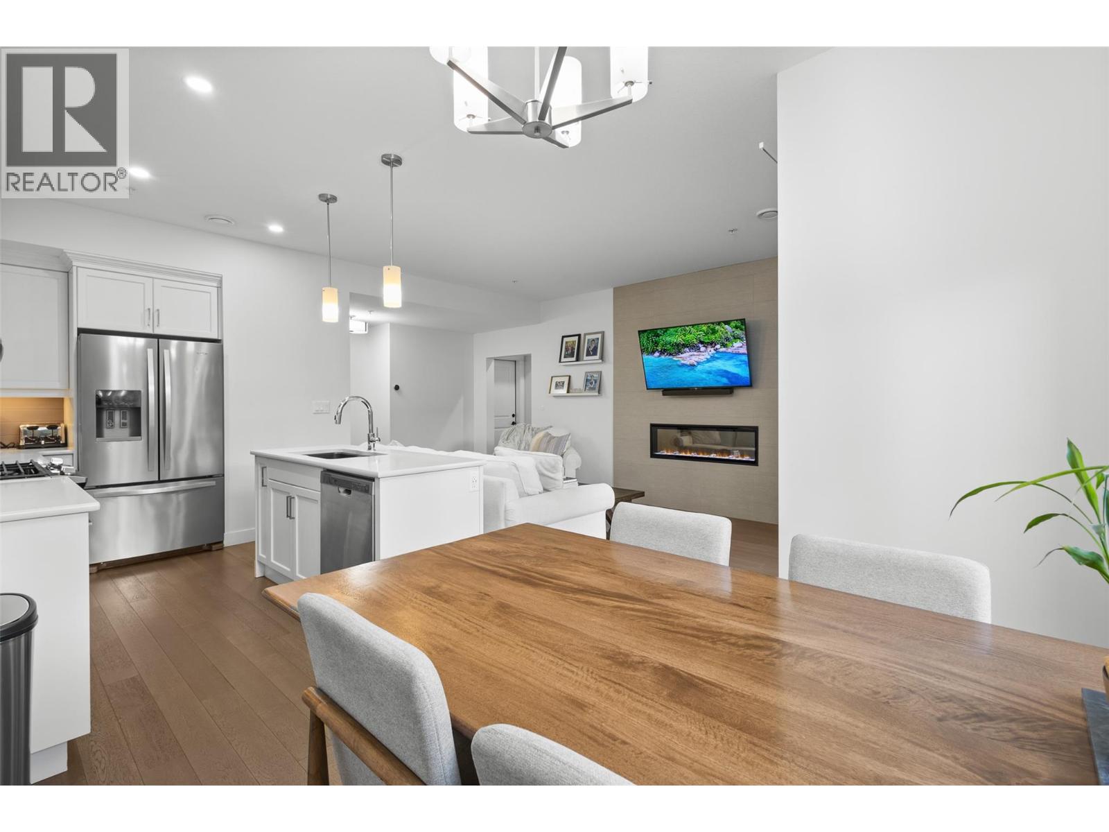 9563 Jensen Road Unit# 202, Lake Country