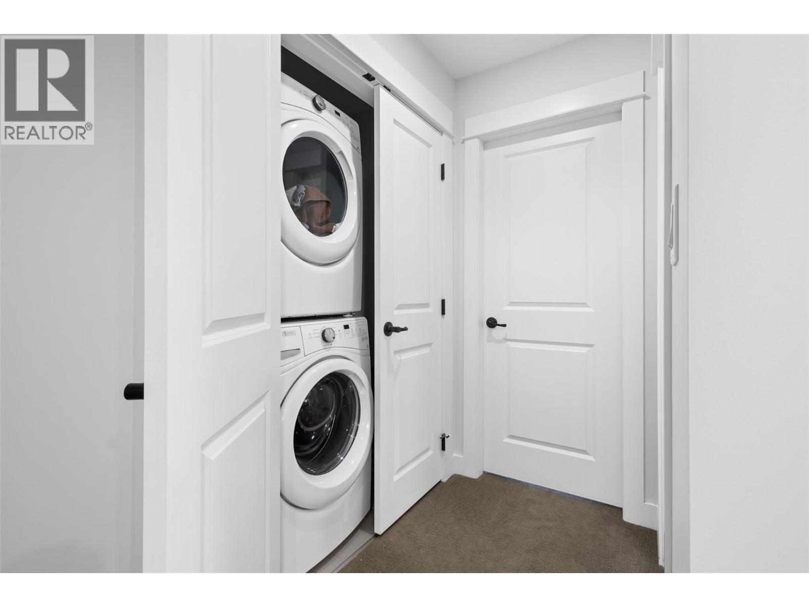 9563 Jensen Road Unit# 202, Lake Country