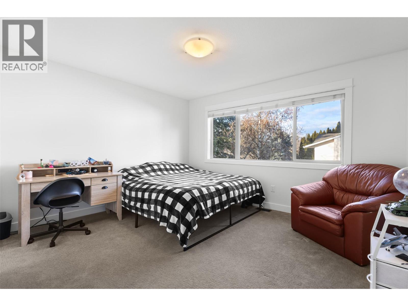 9563 Jensen Road Unit# 202, Lake Country