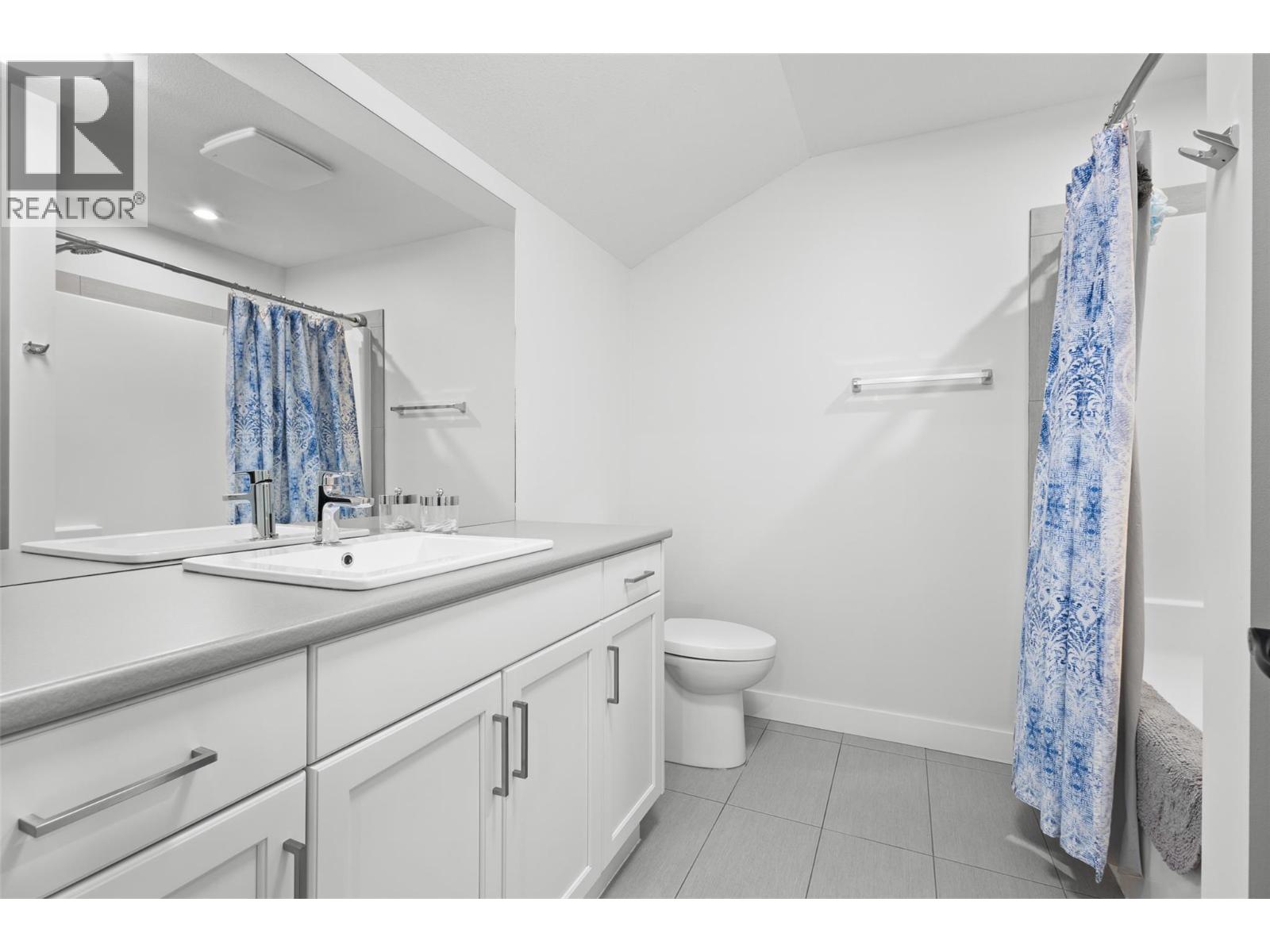 9563 Jensen Road Unit# 202, Lake Country