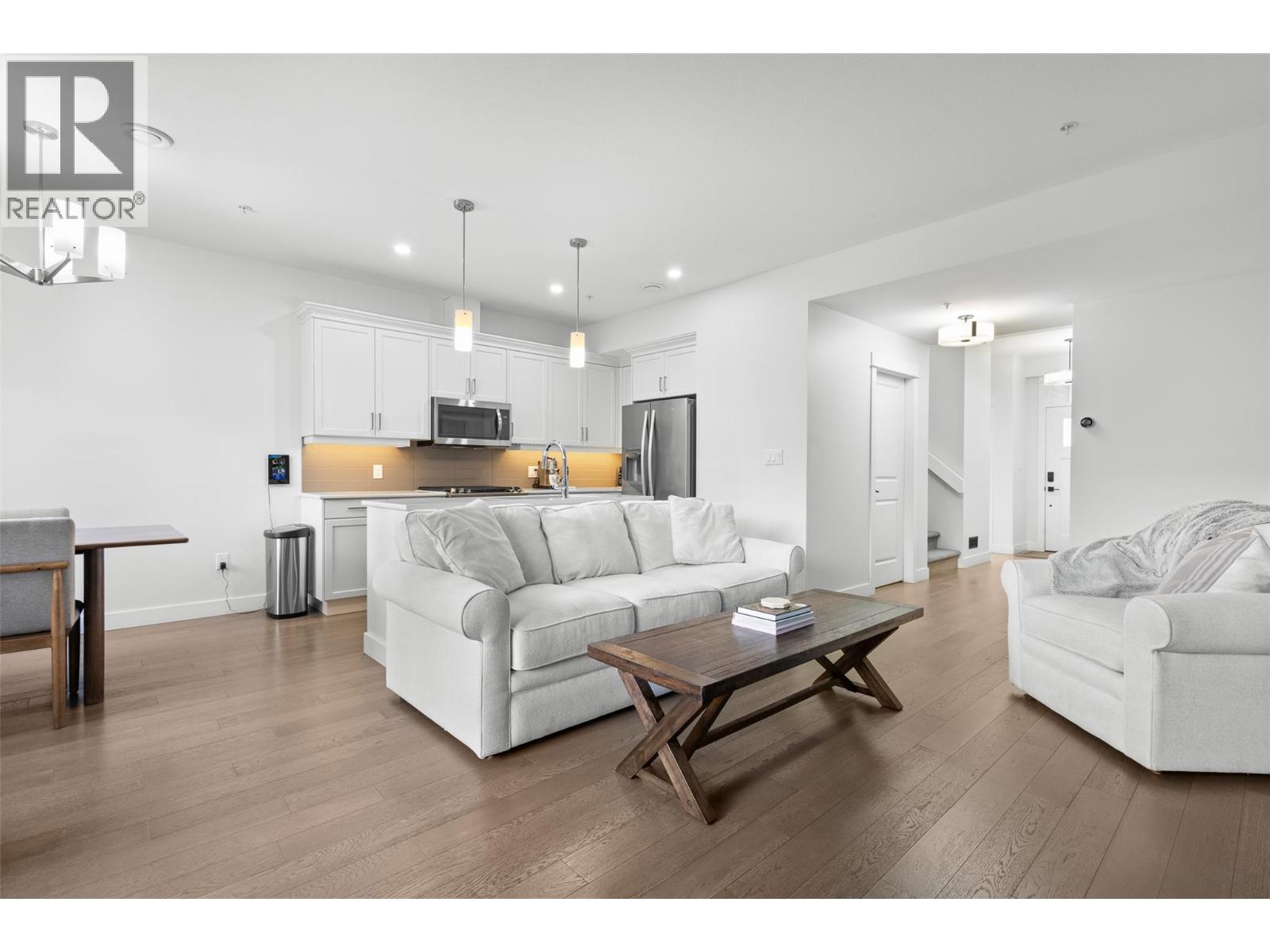 9563 Jensen Road Unit# 202, Lake Country