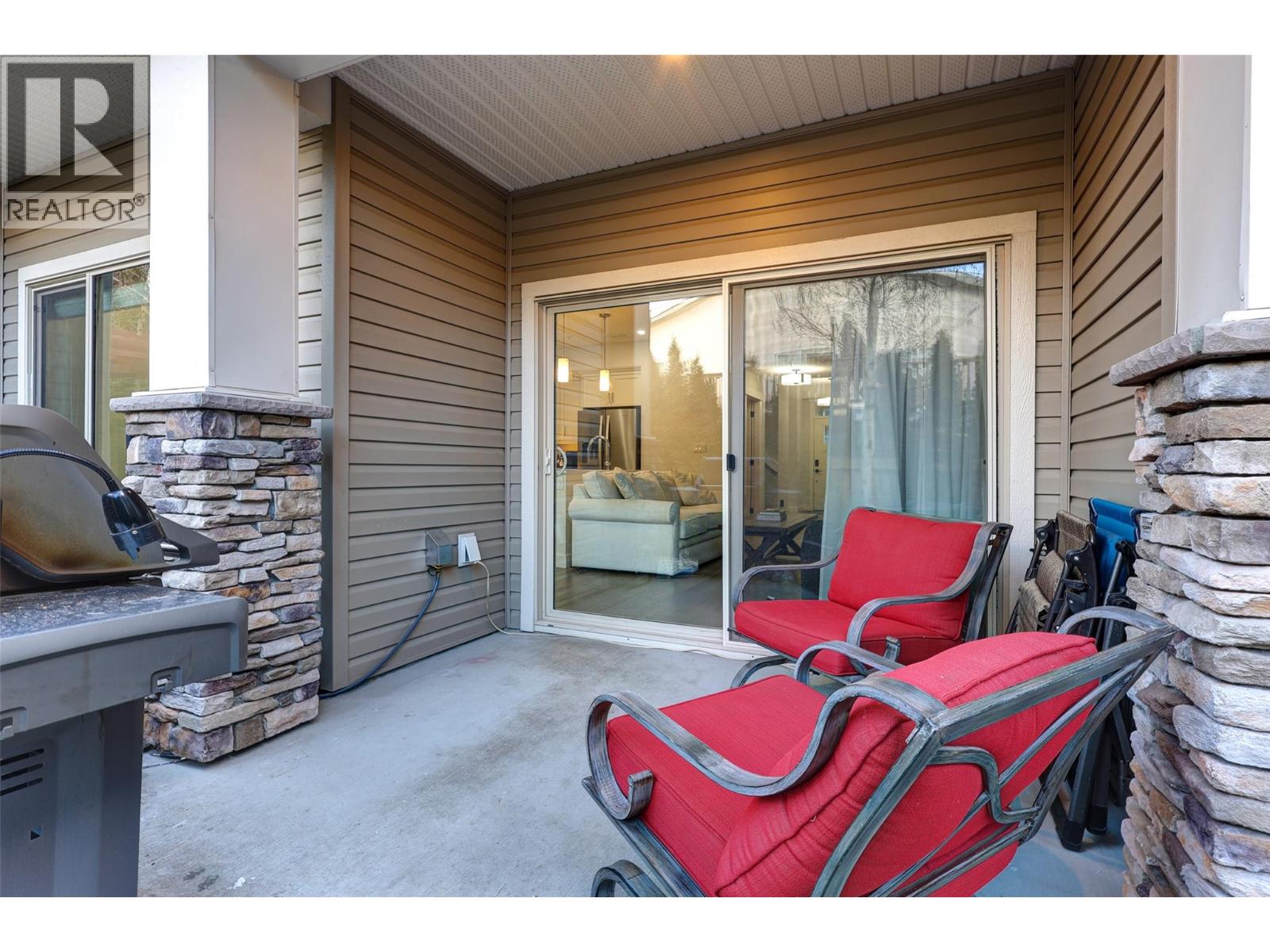 9563 Jensen Road Unit# 202, Lake Country