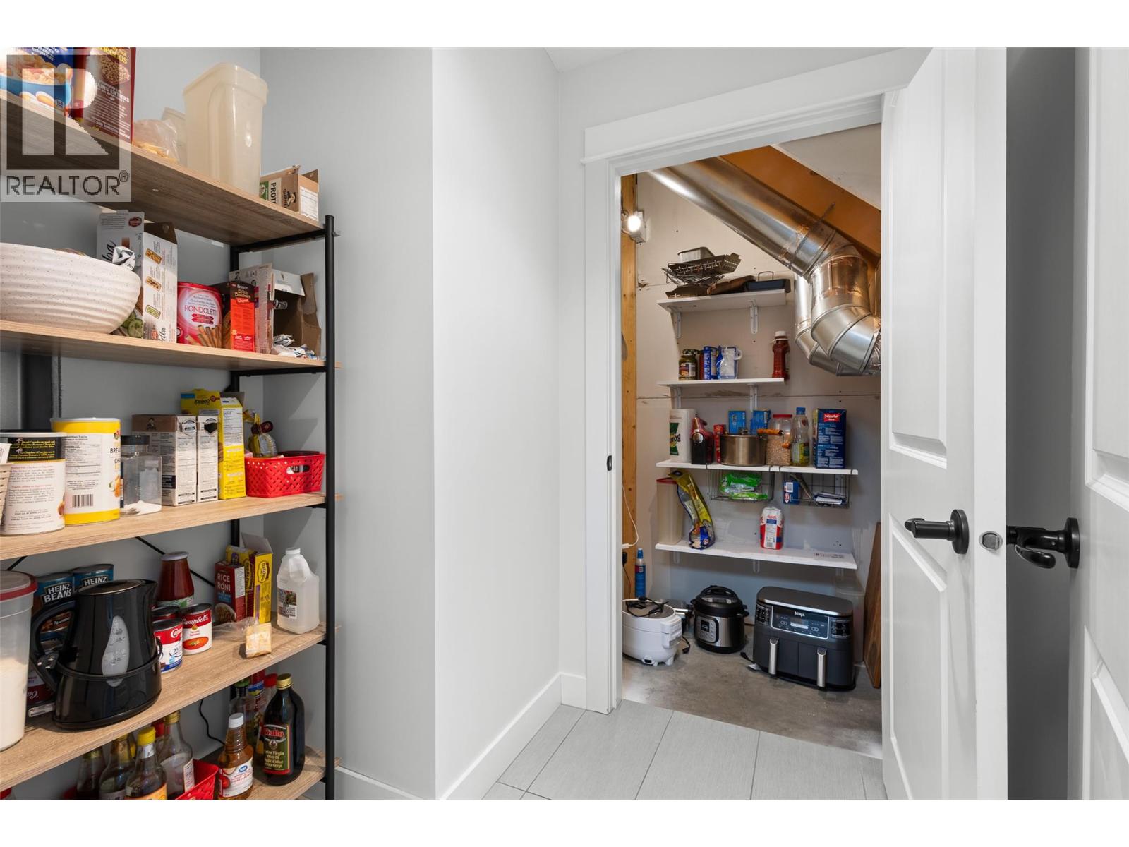 9563 Jensen Road Unit# 202, Lake Country