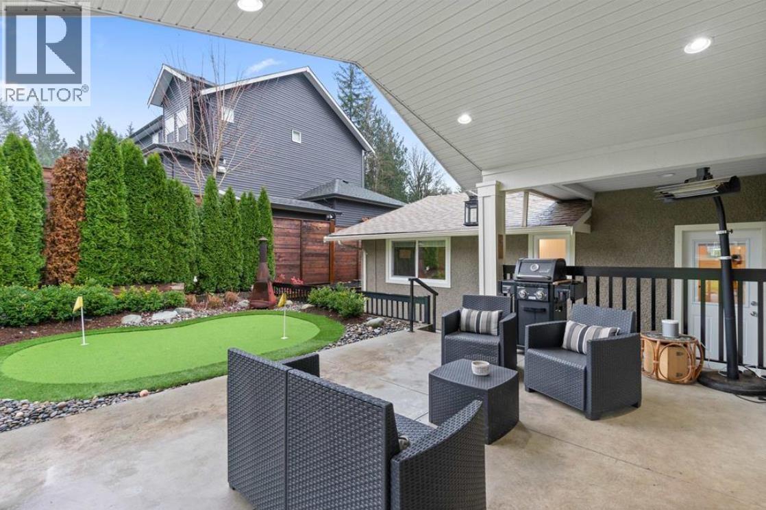 House in Maple Ridge - Image 12