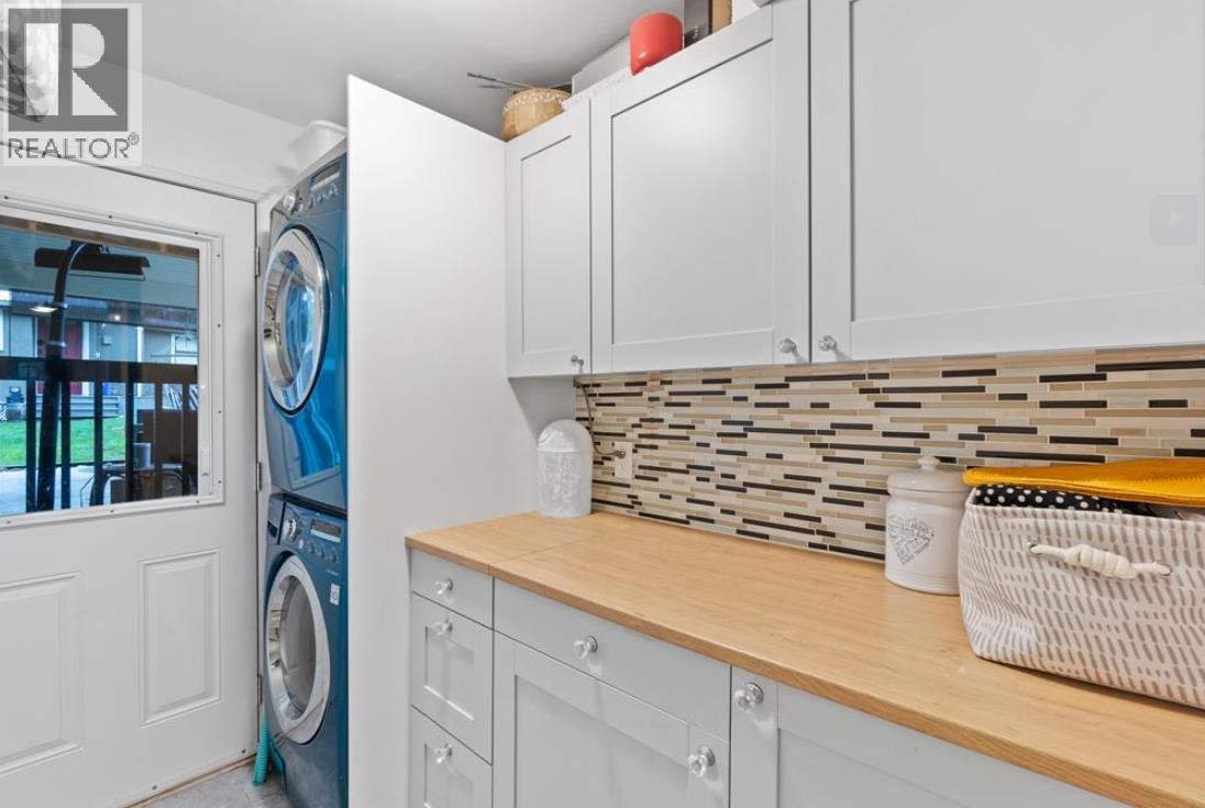 House in Maple Ridge - Image 11