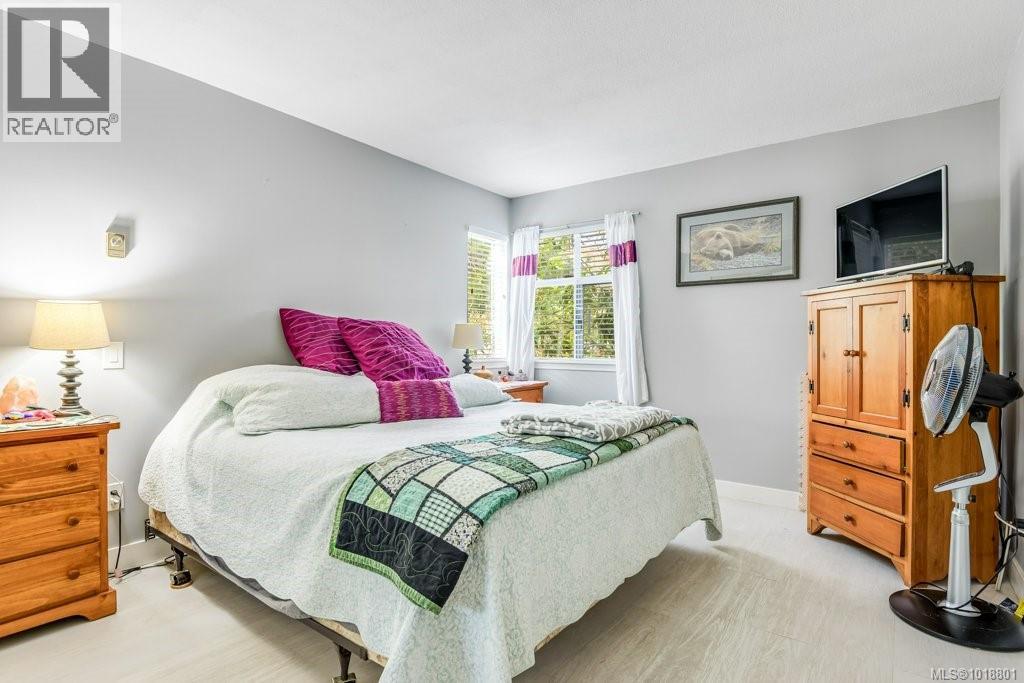 1204 27 Island Hwy S, Campbell River