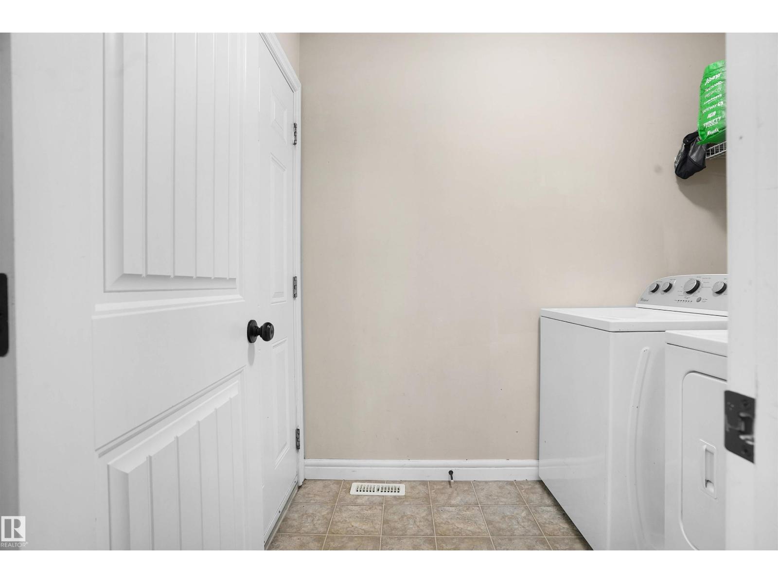 1442 33A Street NW NW, Edmonton