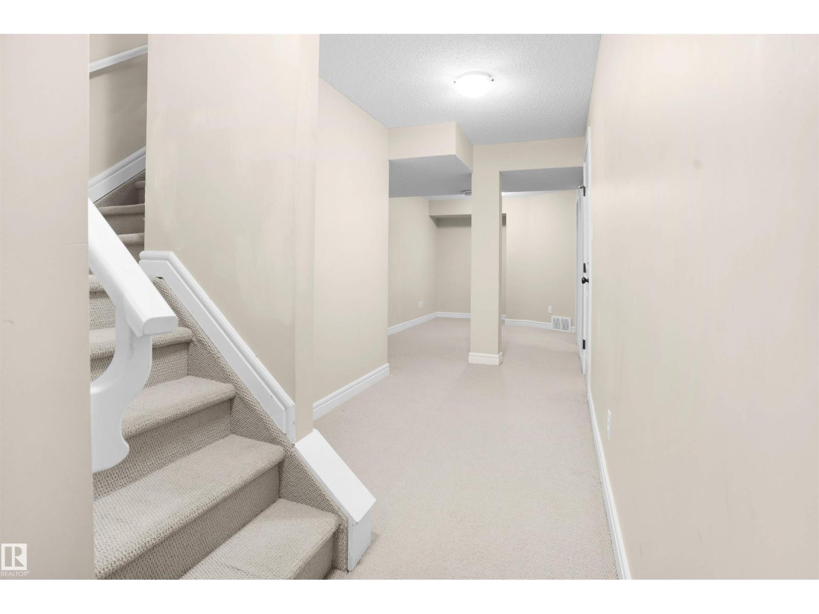 1442 33A Street NW NW, Edmonton